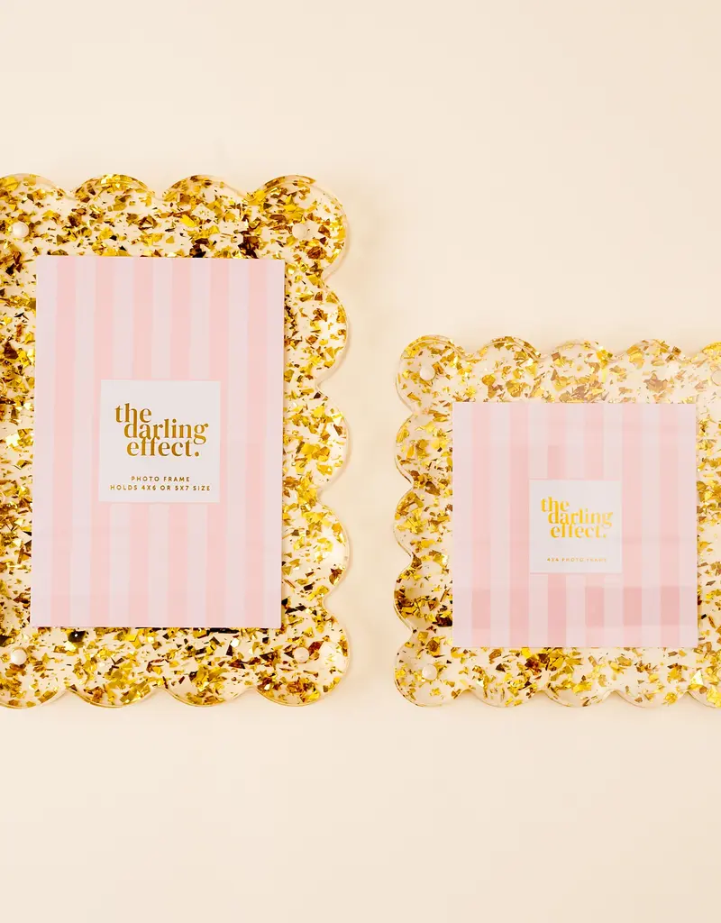 509 Broadway Rectangular Scalloped Acrylic Picture Frame