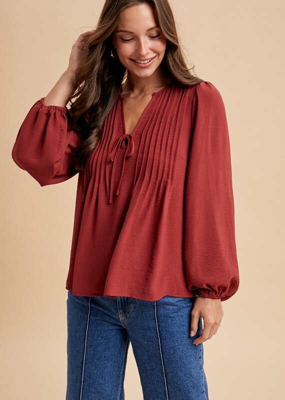 509 Broadway Pintuck Detail V-Neck Solid Woven Blouse