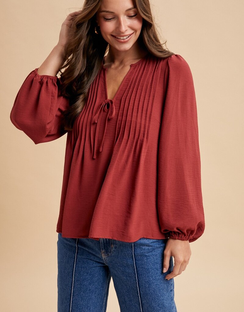 509 Broadway Pintuck Detail V-Neck Solid Woven Blouse