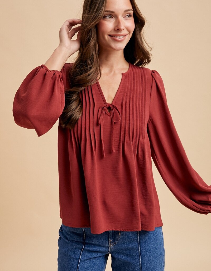 509 Broadway Pintuck Detail V-Neck Solid Woven Blouse