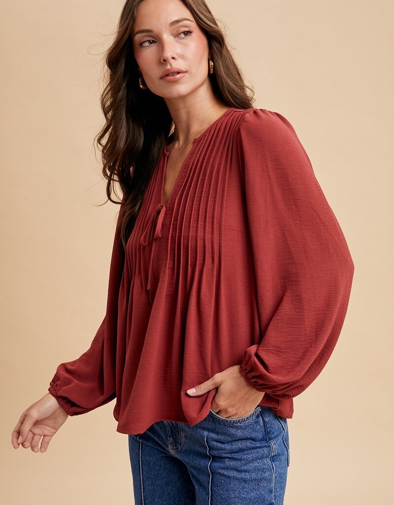 509 Broadway Pintuck Detail V-Neck Solid Woven Blouse