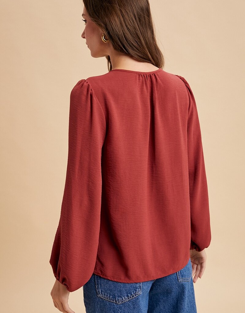 509 Broadway Pintuck Detail V-Neck Solid Woven Blouse