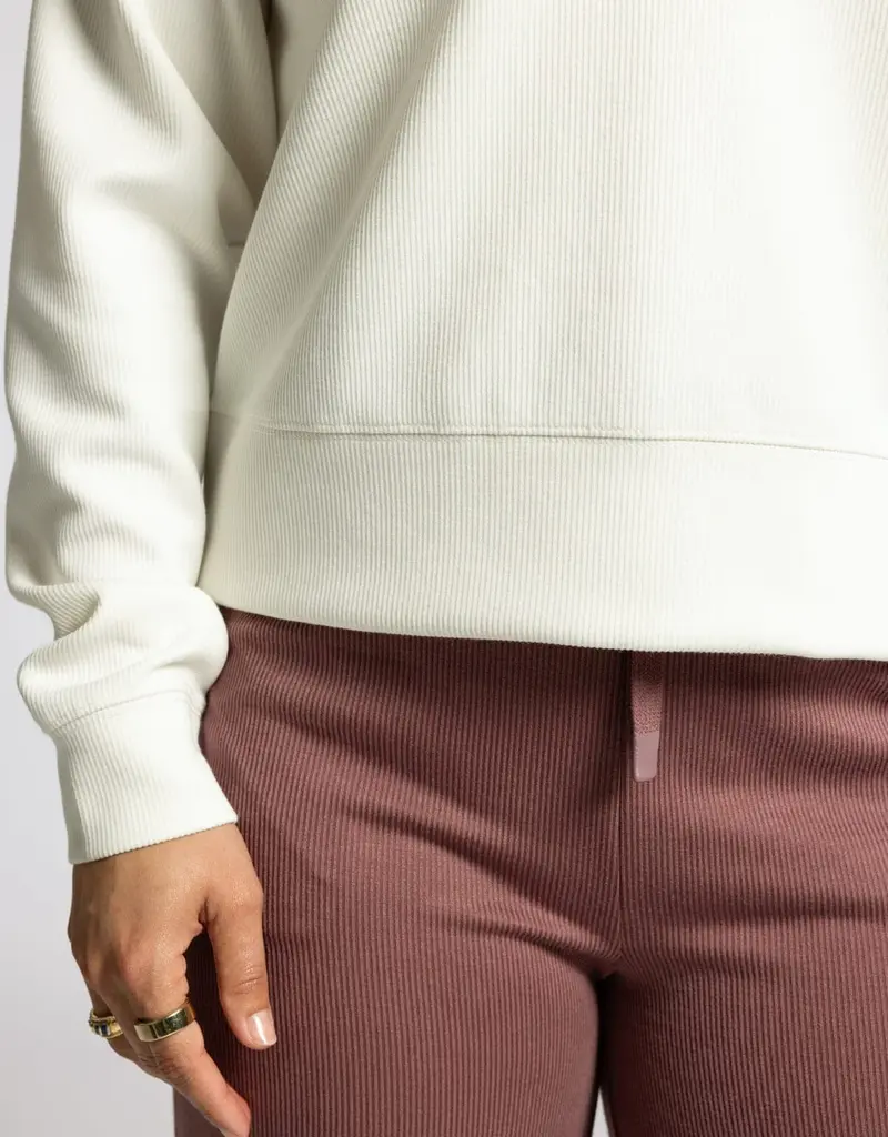 509 Broadway Martina V-Neck Pullover