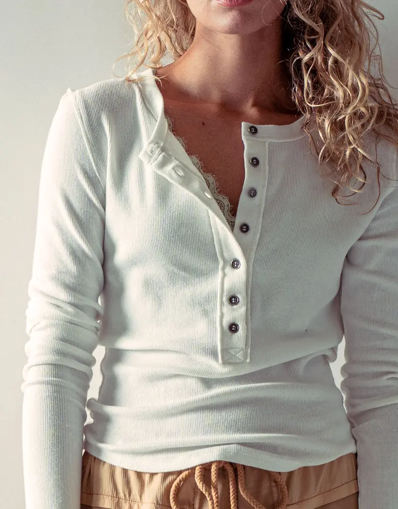 509 Broadway Ribbed Henley Long Sleeve Top