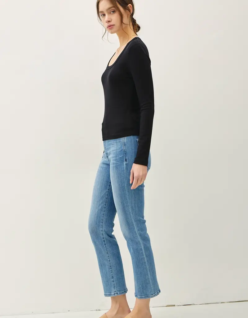 509 Broadway Basic Scoop Neck Long Sleeve Top