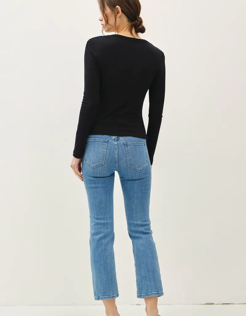 509 Broadway Basic Scoop Neck Long Sleeve Top