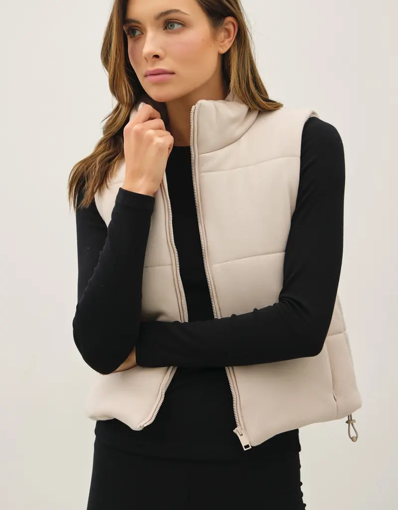 509 Broadway Classic Puffer Zip Up Vest w/ High Neck