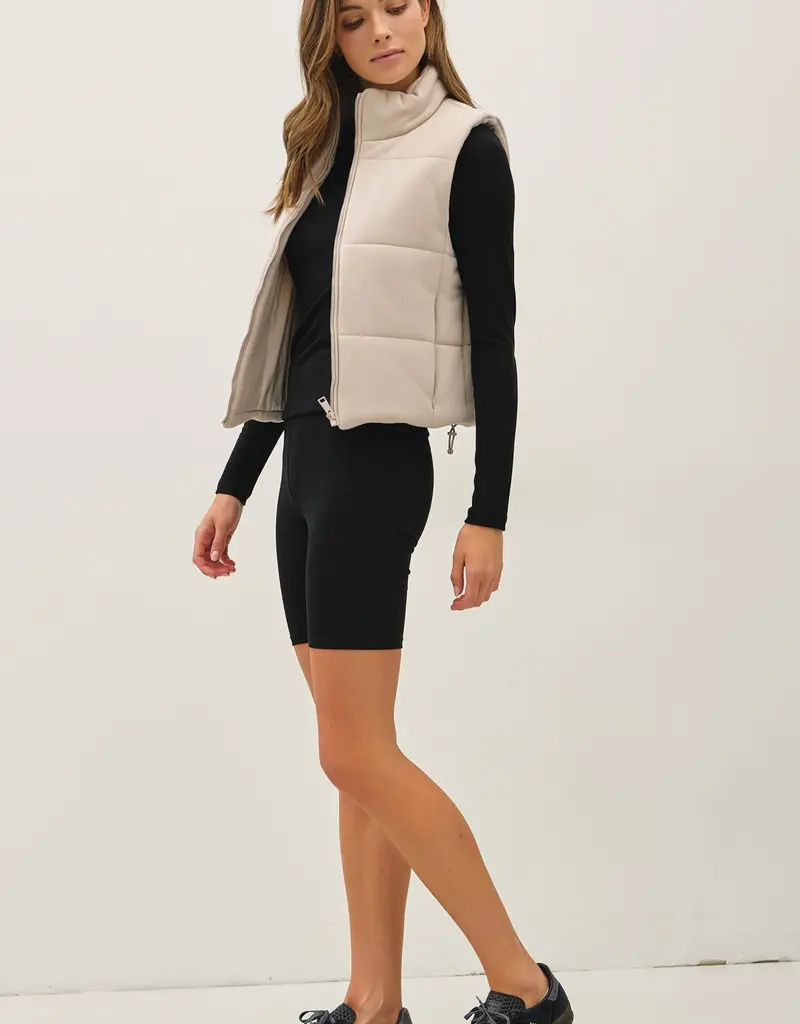 509 Broadway Classic Puffer Zip Up Vest w/ High Neck