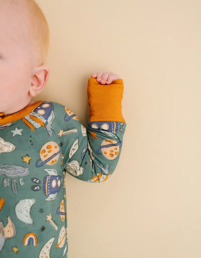 509 Broadway Cosmic Adventure Bamboo Sleeper