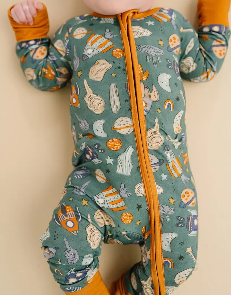 509 Broadway Cosmic Adventure Bamboo Sleeper