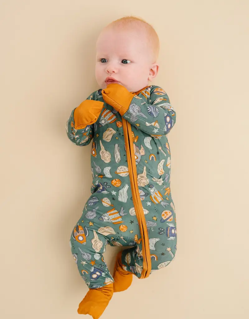 509 Broadway Cosmic Adventure Bamboo Sleeper