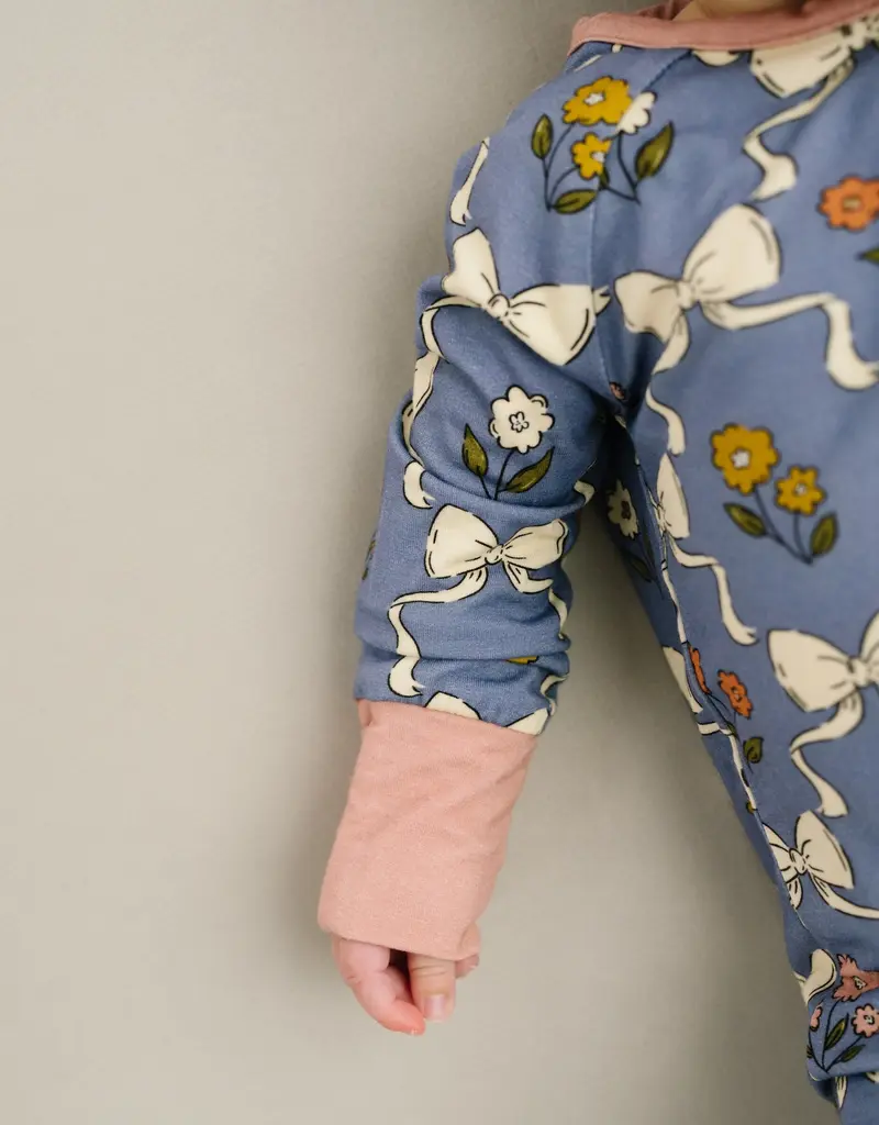 509 Broadway Bow Blooms Bamboo Sleeper