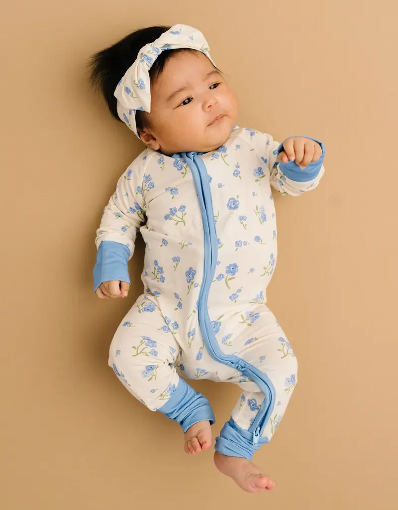 509 Broadway Blue Blooms Bamboo Sleeper