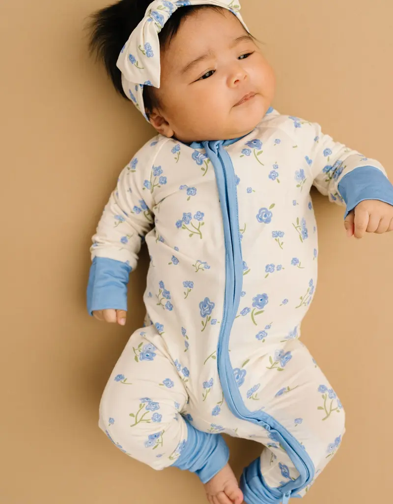 509 Broadway Blue Blooms Bamboo Sleeper