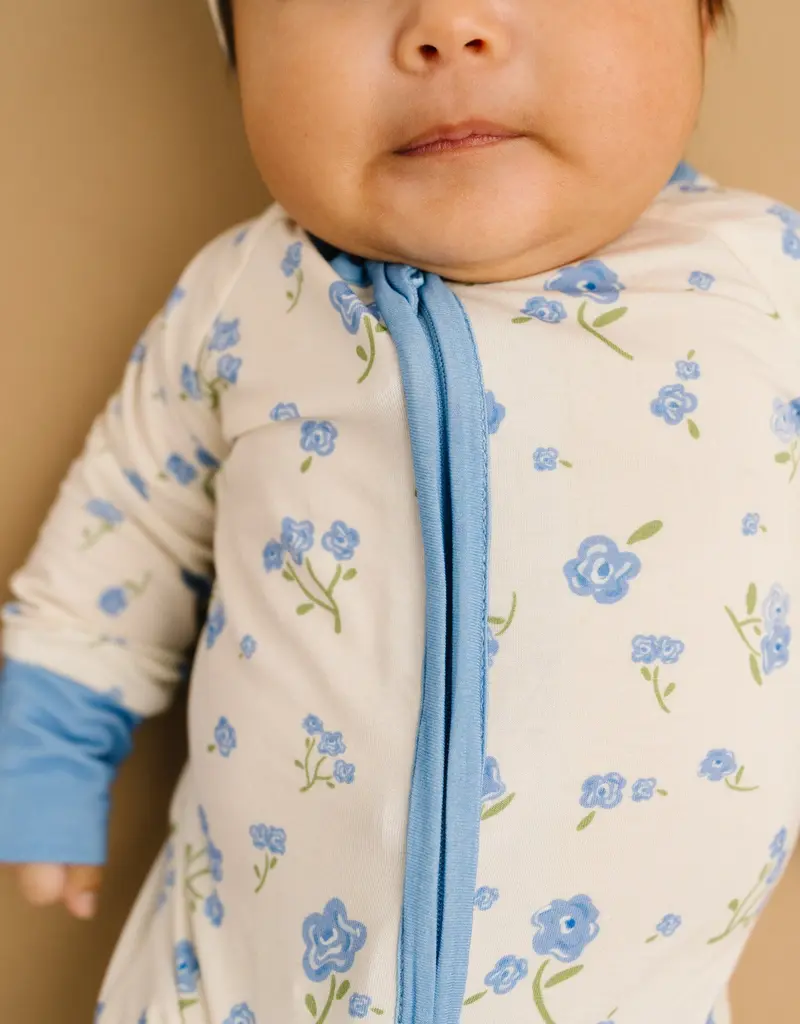 509 Broadway Blue Blooms Bamboo Sleeper