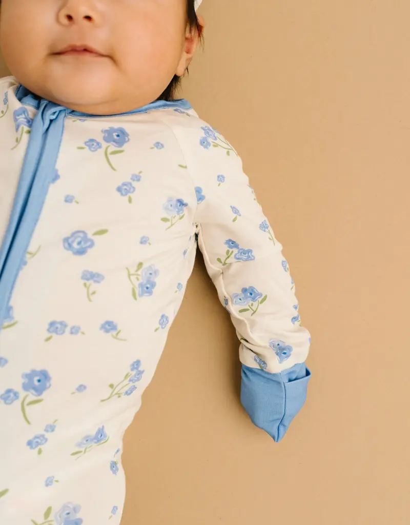 509 Broadway Blue Blooms Bamboo Sleeper