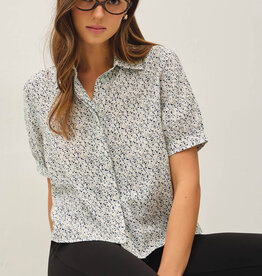 509 Broadway Ditsy Print Puffed Blouse