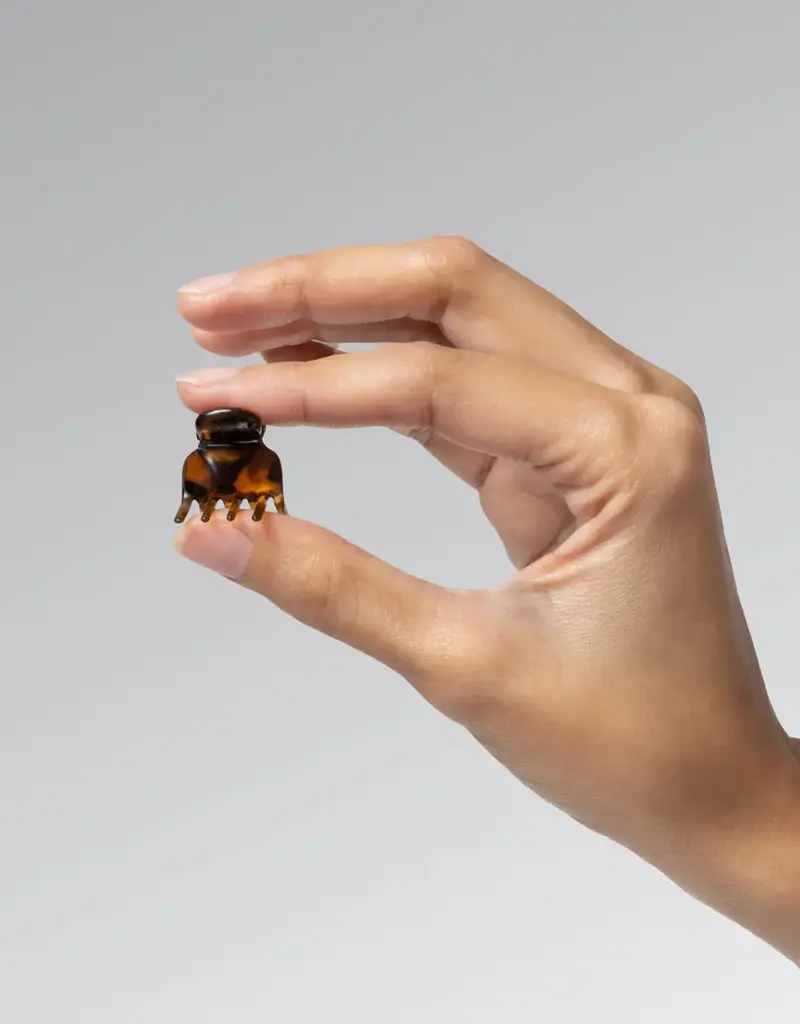 509 Broadway Black & Tort Mirco 16pc Cloud Clip