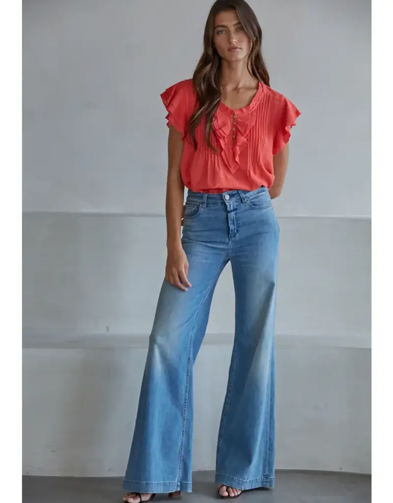 509 Broadway Woven Cotton V Neck SS Top