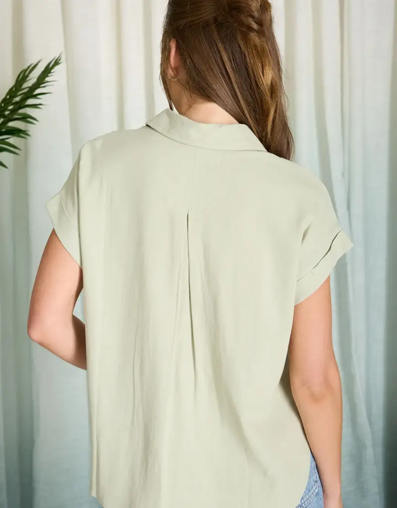 509 Broadway Collared Split Neck Linen Top