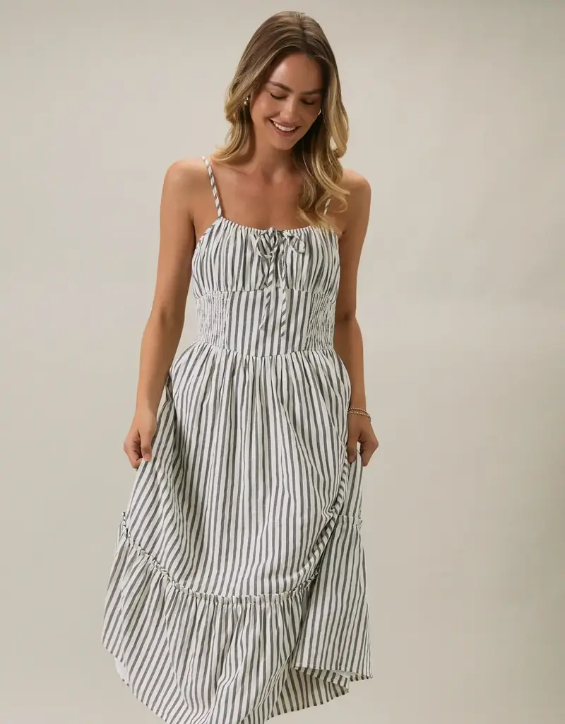 509 Broadway Sleeveless Smocked Midi Dress