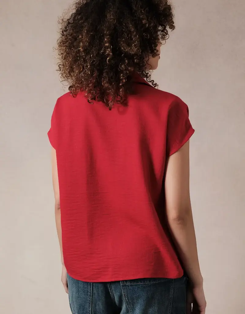 509 Broadway Wide Shoulder Sleeveless Button Shirt