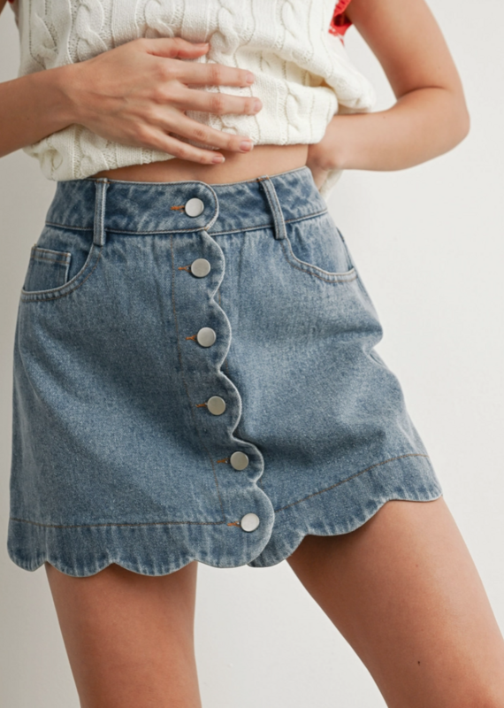 509 Broadway Button Scallop Denim Skirt