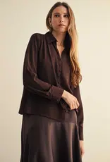 509 Broadway Keyhole Front Pleated Blouse