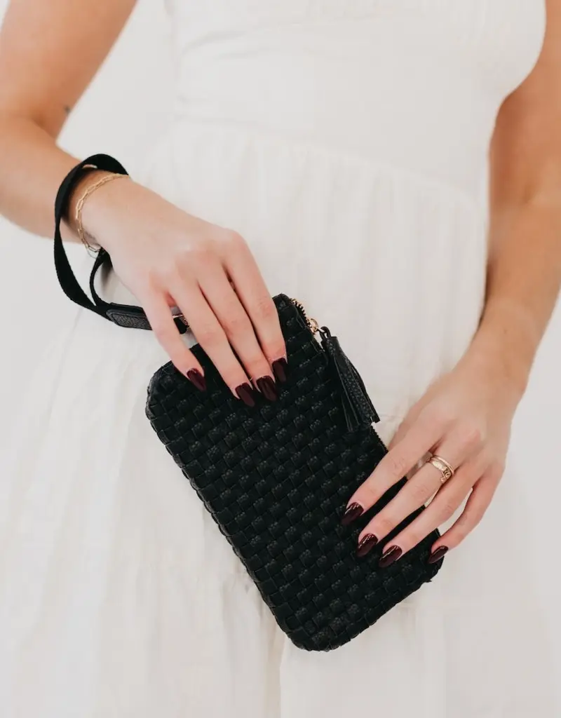 509 Broadway Emma Woven Clutch