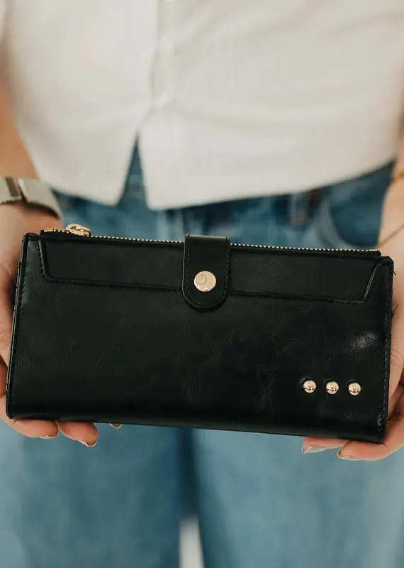 509 Broadway Essentials Carryall Wallet