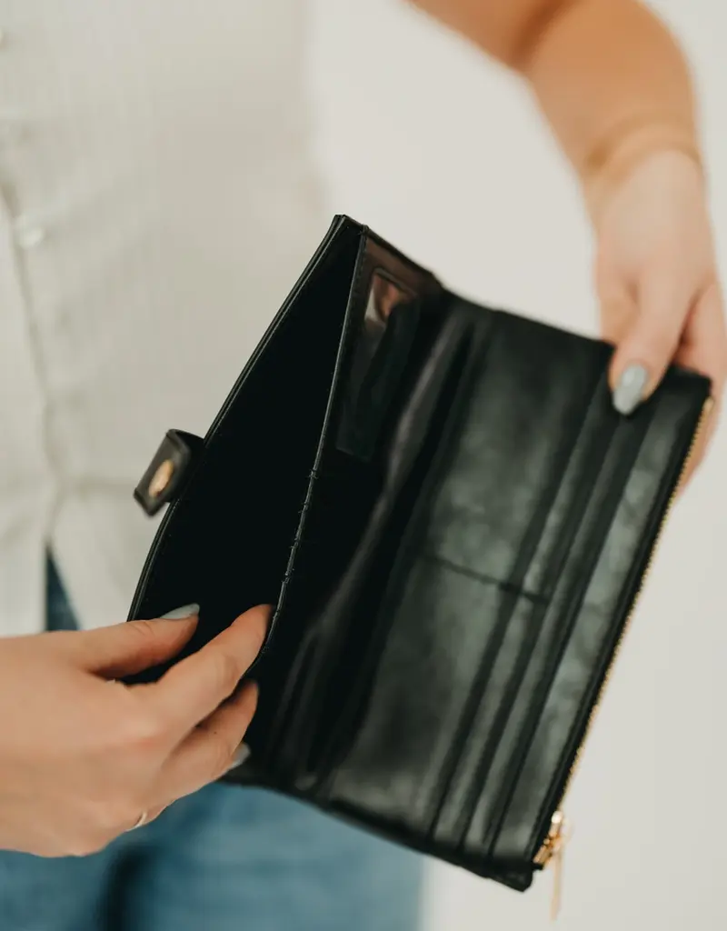 509 Broadway Essentials Carryall Wallet