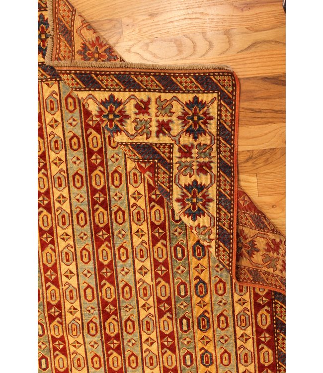 Shirvan 19-00047 Shirvan 4'1 X 5'6