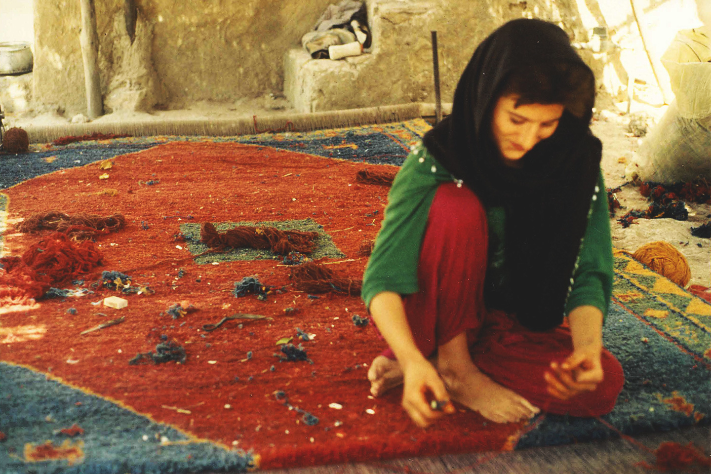 HAND-KNOTTED, HAND-TUFTED, AND MACHINE-MADE RUGS - Shabahang Rug