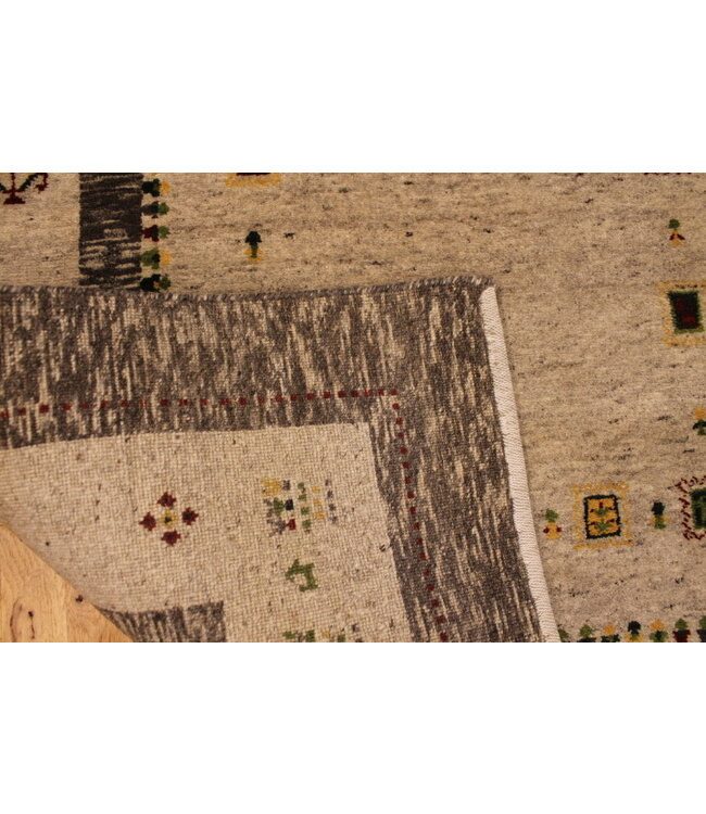 Gabeh 22-01287 Gabeh 4' X 6'2