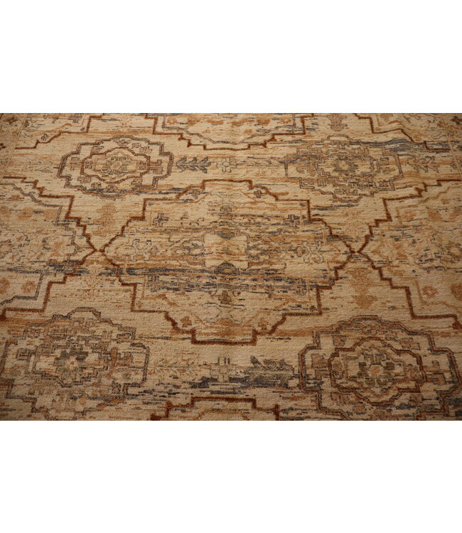 Mahal 25-01691 Mahal 8'2 X 9'11