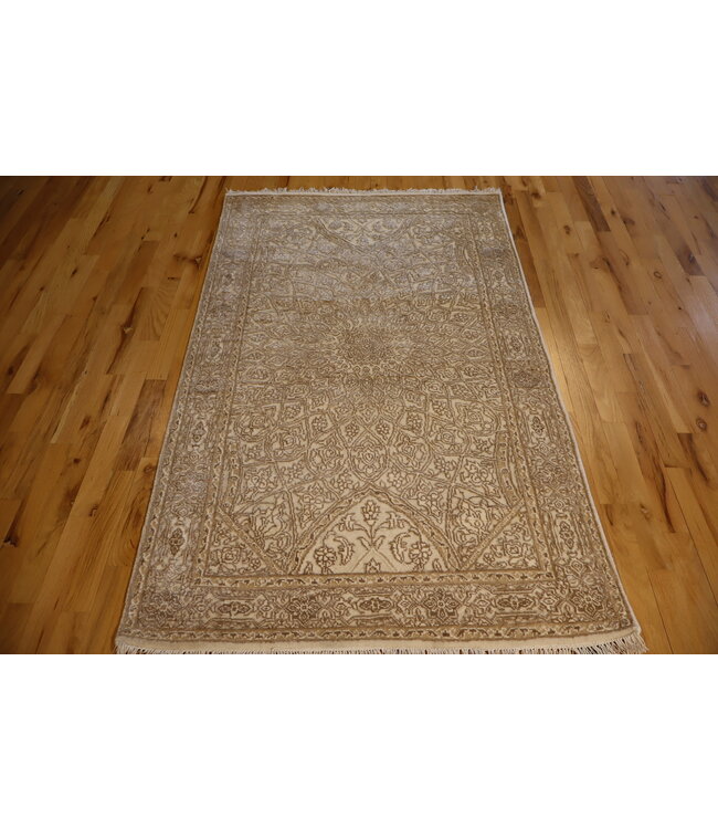 Tabriz 25-01775 Tabriz 3 X 5