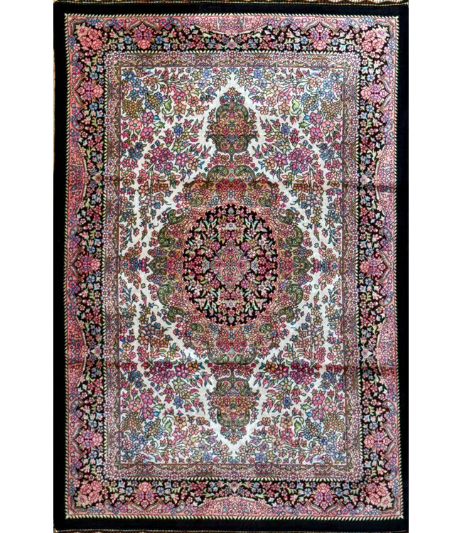 Qom 25-01800 Qom 2' X 3'