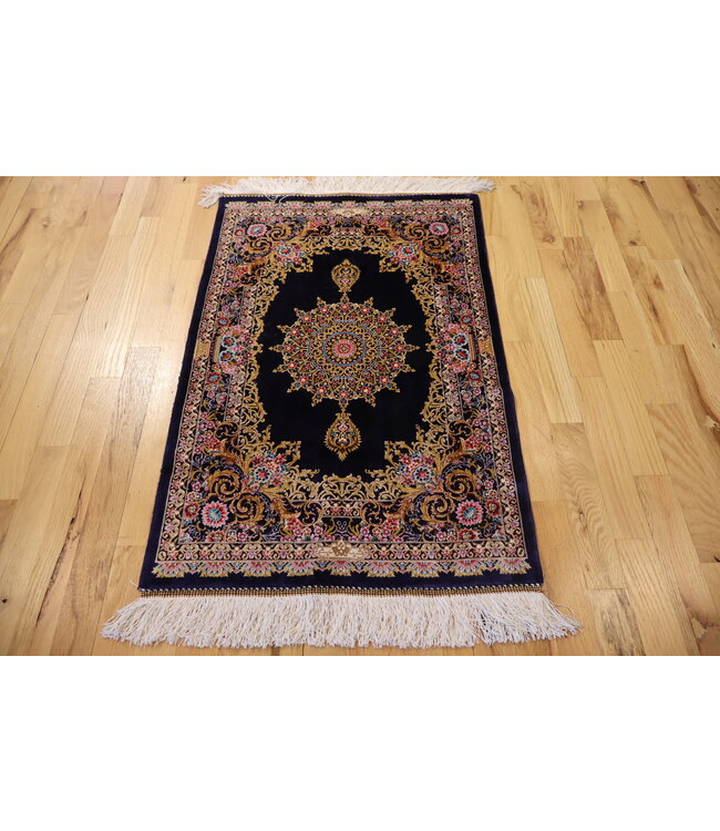 Qom 25-01801 Qom 2' X 3'