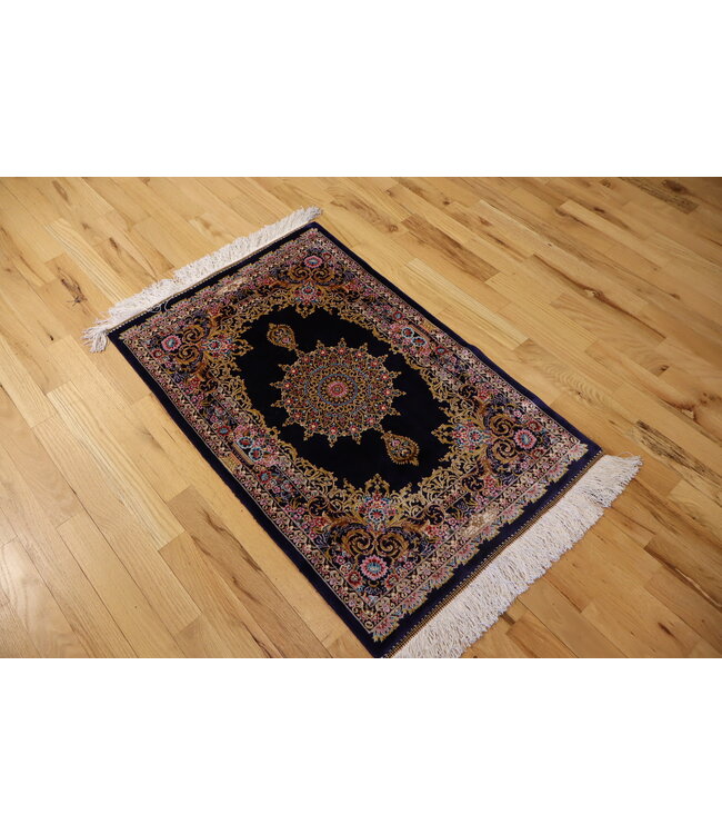 Qom 25-01801 Qom 2' X 3'