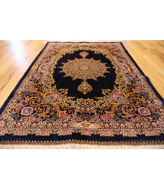 Qom 25-01801 Qom 2' X 3'