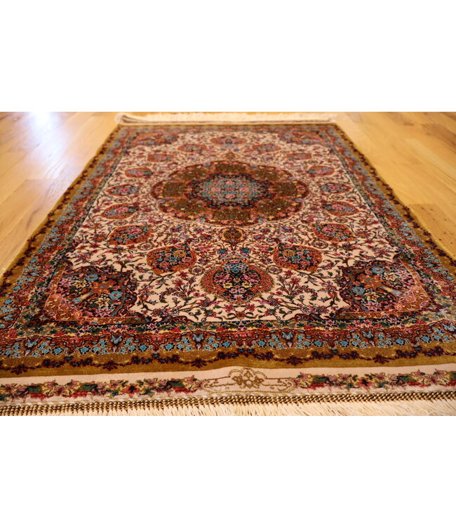 Qom 25-01803 Qom 2' X 3'