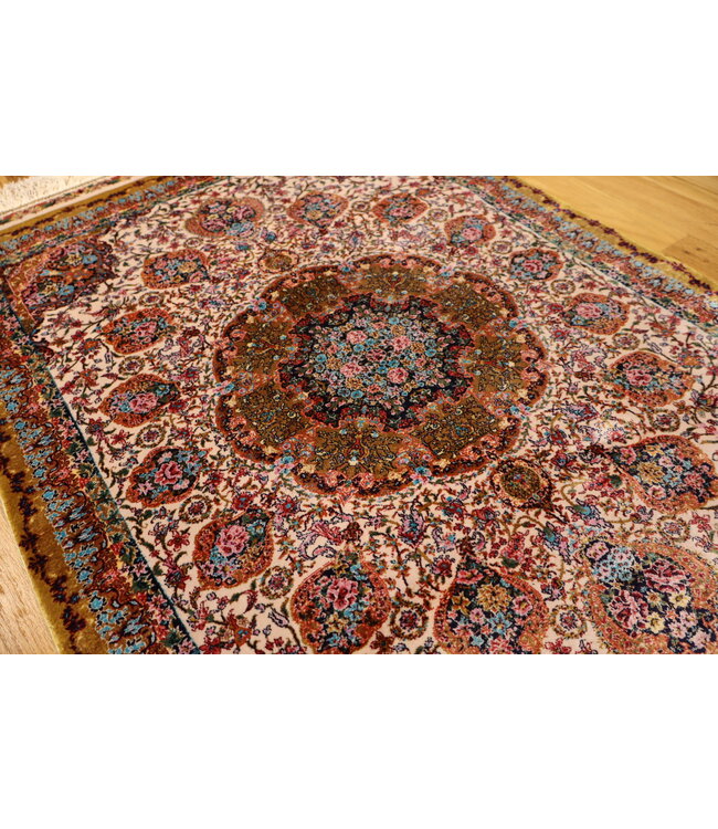 Qom 25-01803 Qom 2' X 3'