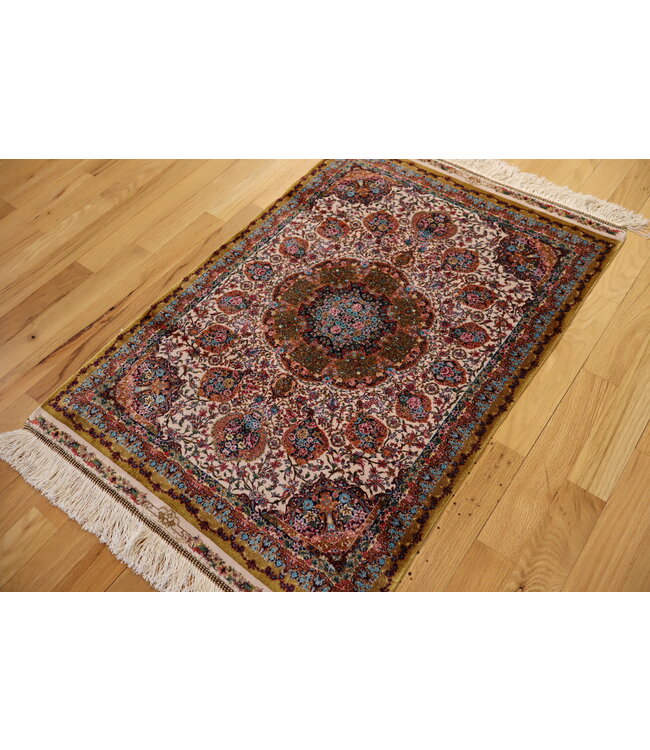 Qom 25-01803 Qom 2' X 3'