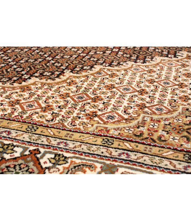 Tabriz 26-01966 Tabriz 6'7 X 9'9