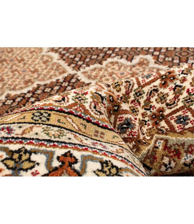Tabriz 26-01966 Tabriz 6'7 X 9'9