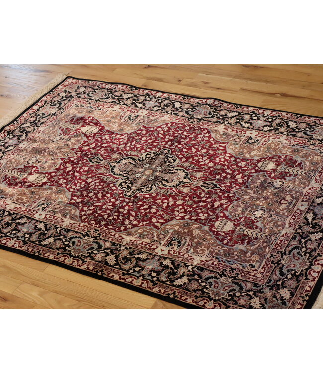 Qom 26-01996 Qom 3'5 X 4'11