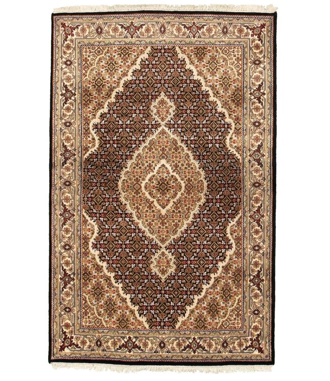 Tabriz 26-02011 Tabriz 4' X 6'4