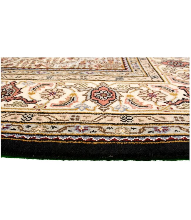 Tabriz 26-02013 Tabriz 4'9 X 6'10