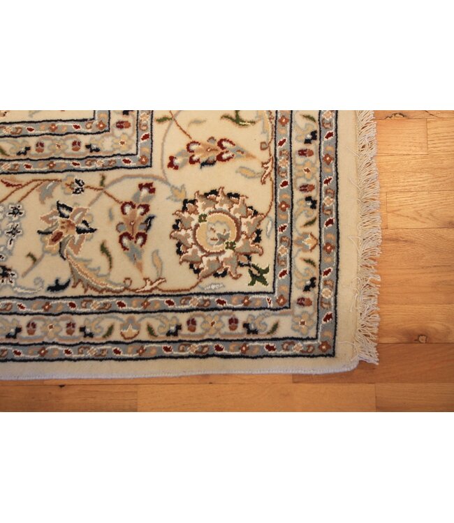 Nain 26-02022 Nain 8'11 X 12'1