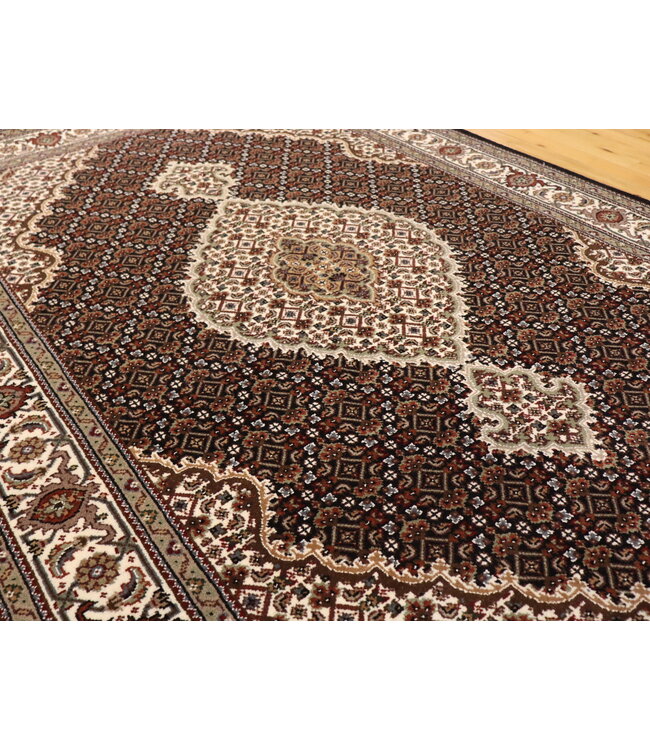 Tabriz 26-02013 Tabriz 4'9 X 6'10
